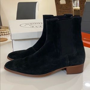 Steve Madden suede boots